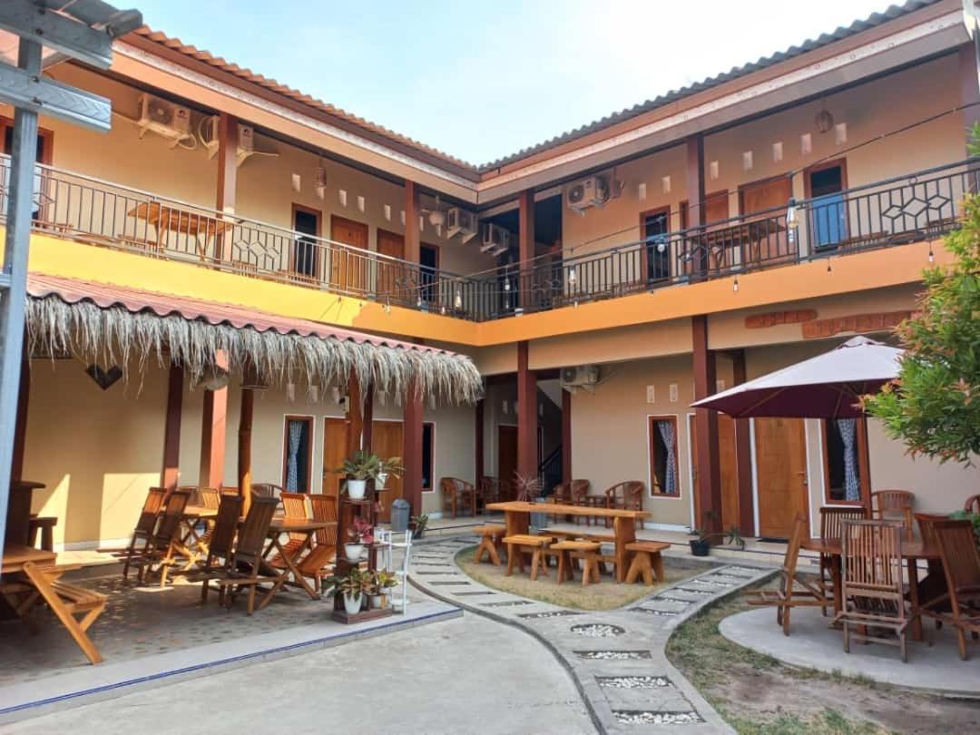 Asta Homestay Karimunjawa Buitenkant foto