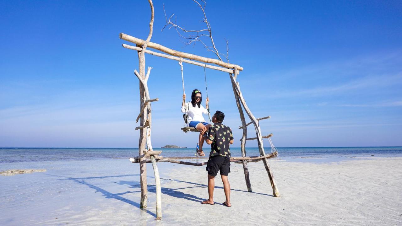 Asta Homestay Karimunjawa Buitenkant foto